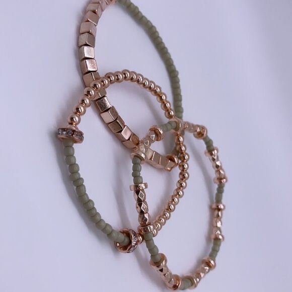Wool + Pepper Co. Rose Gold Slate Bracelet Stack - Picture 3 of 5